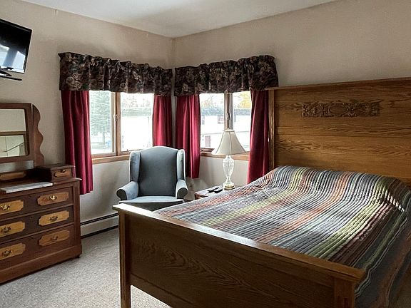 2nd image of 1461 Gillam Way #2