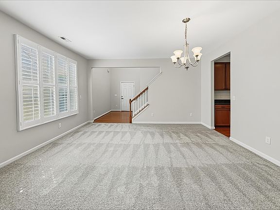 2nd image of 117 Rosebud Ln