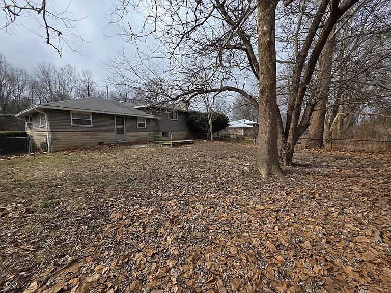 10166 Southeastern Ave — Photo 17