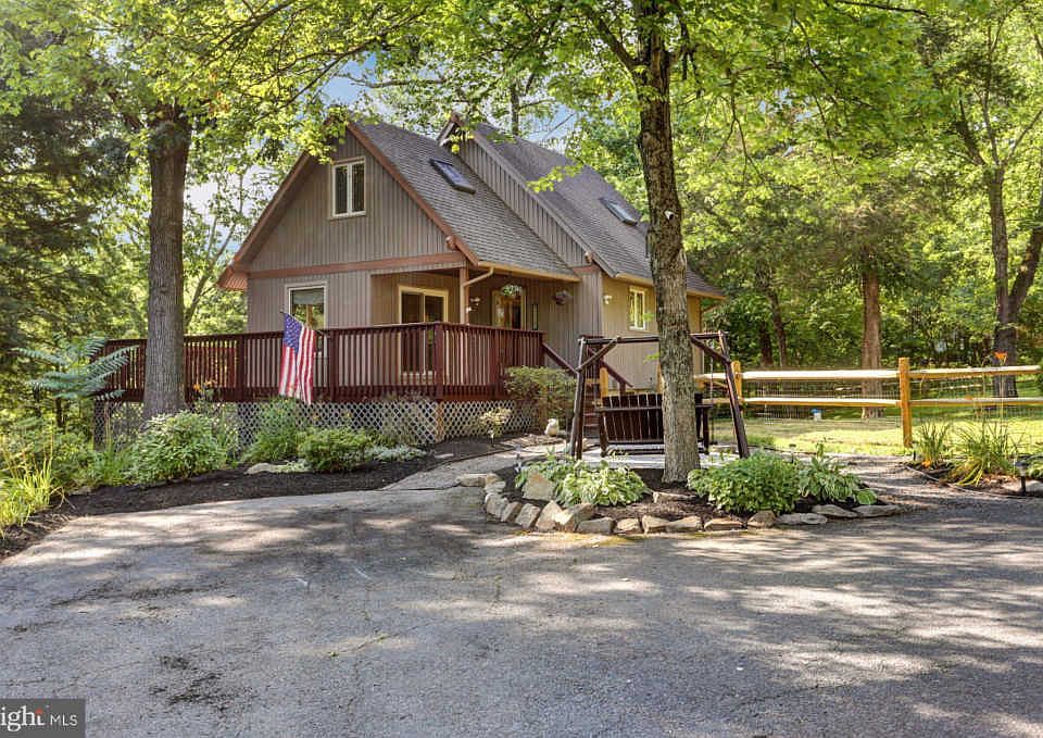 24 Colebrookdale Rd, Boyertown, PA 19512 Zillow