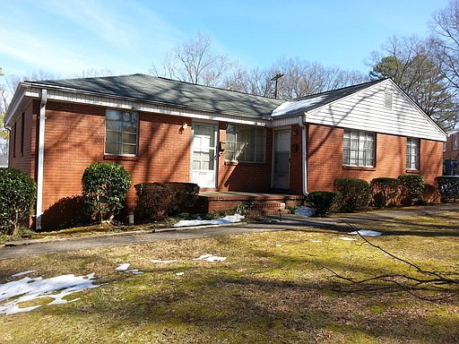 2nd image of 2932 Marlborough Rd