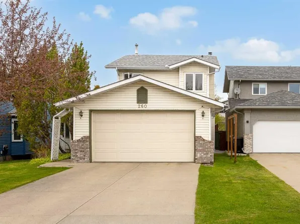 260 S Riverside Mews SE, Calgary, AB T2C 3Y8
