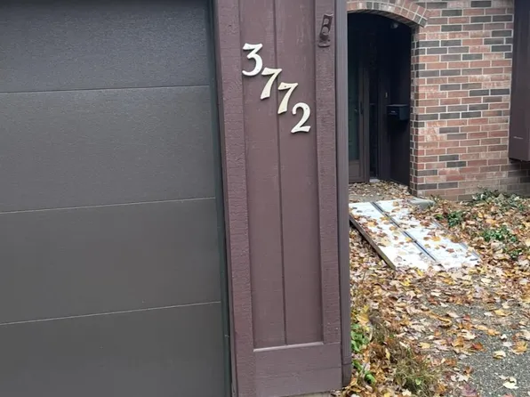 3772 Arborway Dr, Norton Shores, MI 49441