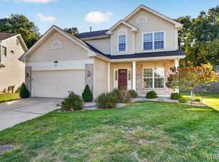 567 Brook Meadow Dr, Ballwin, MO 63021