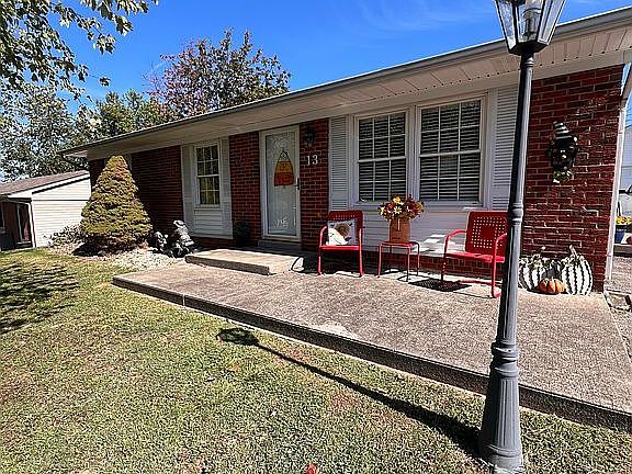 3rd image of 13 Virginia Ave