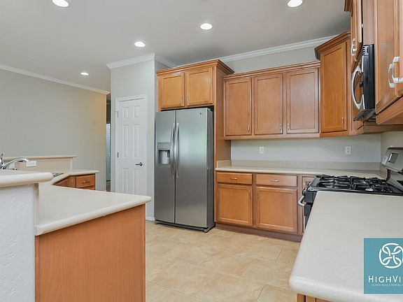 3rd image of 3829 Budenny Dr