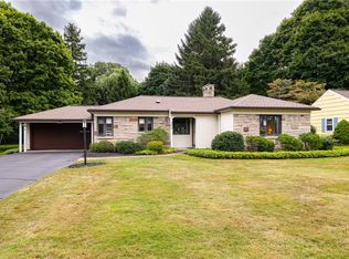 302 Mount Airy Dr, Rochester, NY 14617