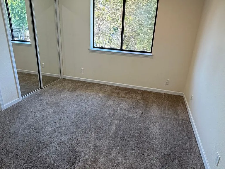 2827 Monument Blvd #24 — Photo 34