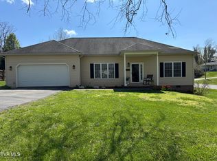 900 Althea St, Johnson City, TN 37601
