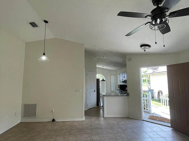132 Burnsed Pl — Photo 7