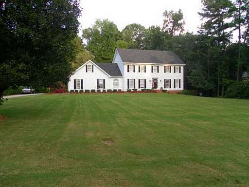 2nd image of 220 Three Oaks Dr