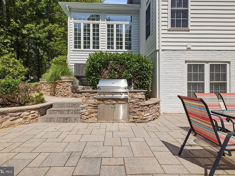 14140 Seneca Rd — Photo 124