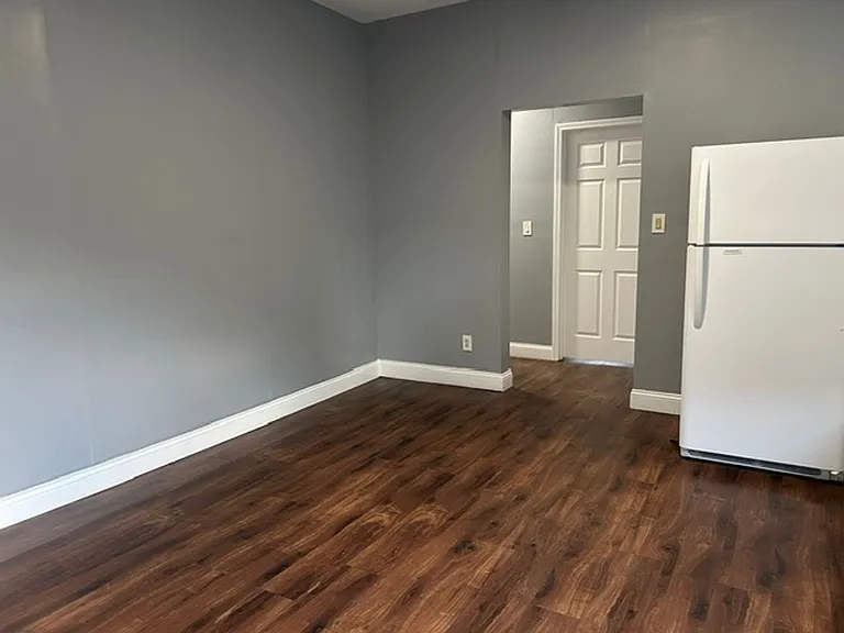 925 Xenia Ave — Photo 64