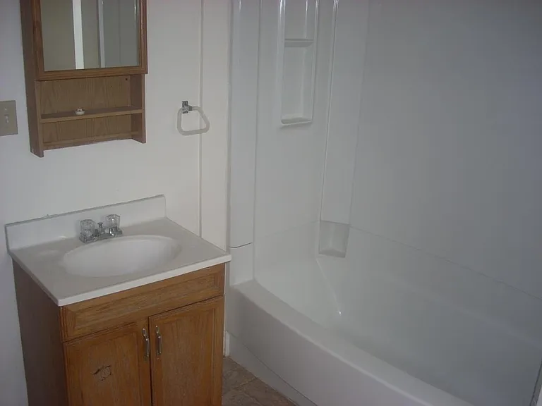 2227 6th St NW — Photo 3