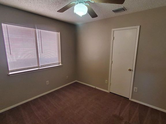 4th image of 10627 Woodleaf Dr