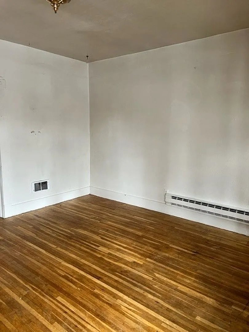 Lakeside Fourplex — Photo 4