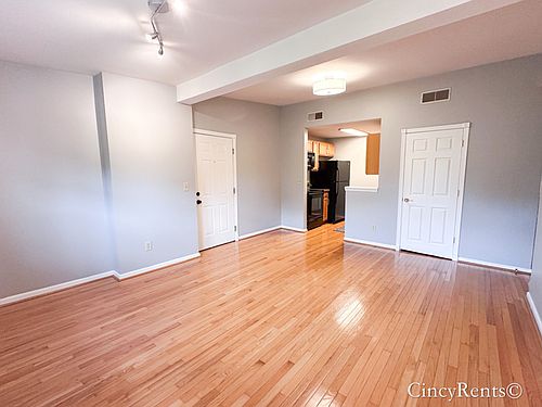 2nd image of 2126 Fulton Ave APT 6