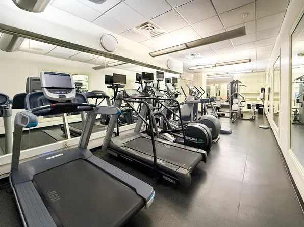 480 Park Avenue image 21 of 21