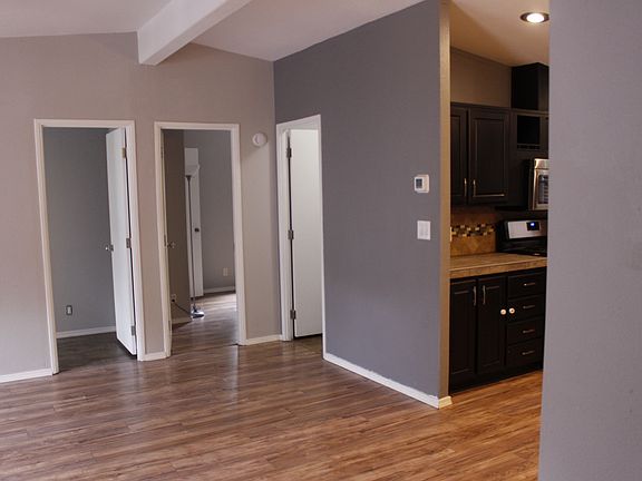5th image of 2466 W Adirondack Ave