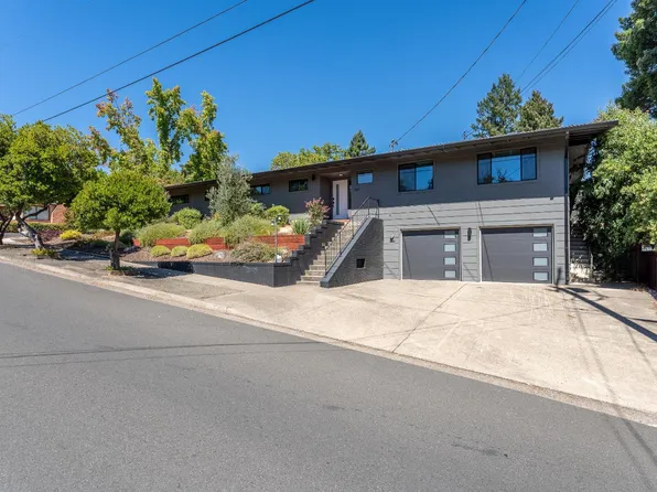 788 Walnut Avenue, Ukiah, CA 95482