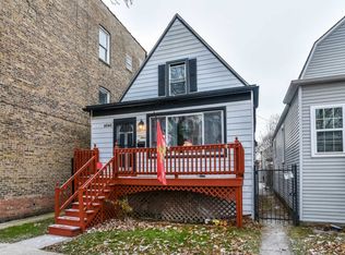 4646 W Warwick Ave, Chicago, IL 60641