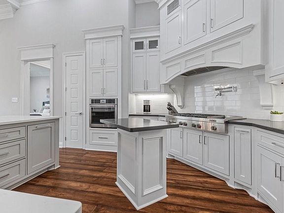 4th image of 6118 Myrtle Bay Way