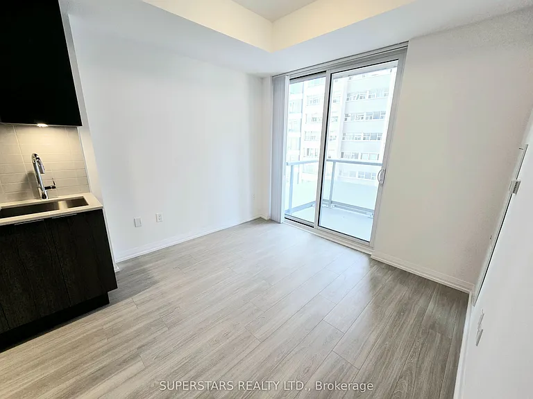50 Dunfield Ave #814 — Photo 10