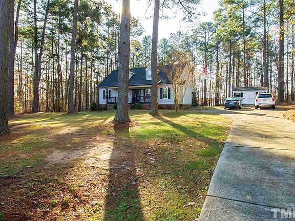2nd image of 376 Wyndfall Ln