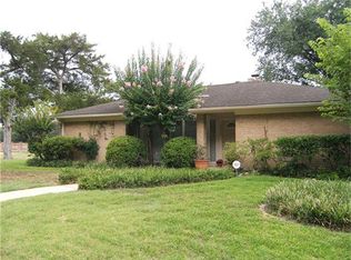 10003 Locke Ln, Houston, TX 77042