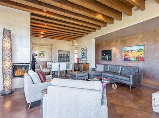 8 Via Nova, Santa Fe, NM 87507