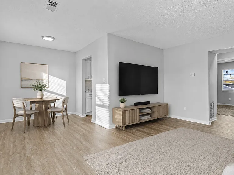 Mt. Tabor Apartments — Photo 24