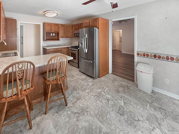 5th image of 177 Ashbury Ct