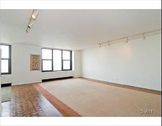 2nd image of 3150 N Lake Shore Dr APT 36C
