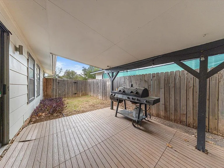 5108 Emerald Forest Dr — Photo 29