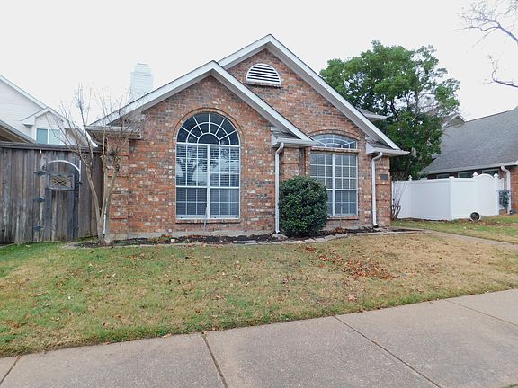 2nd image of 18939 Westwood Pl