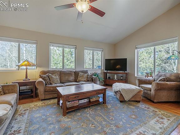 4th image of 1505 Sunshine Cir