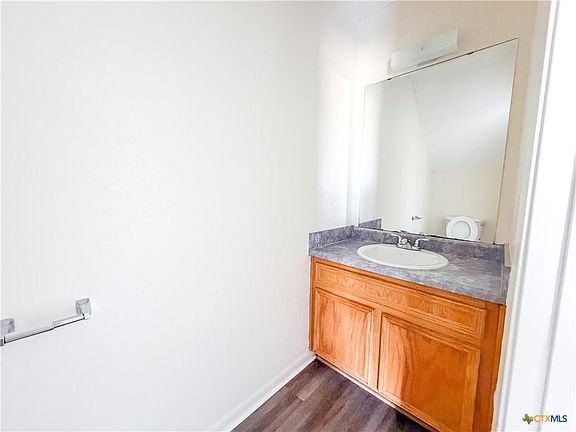 4th image of 4305 Shawn Dr #C