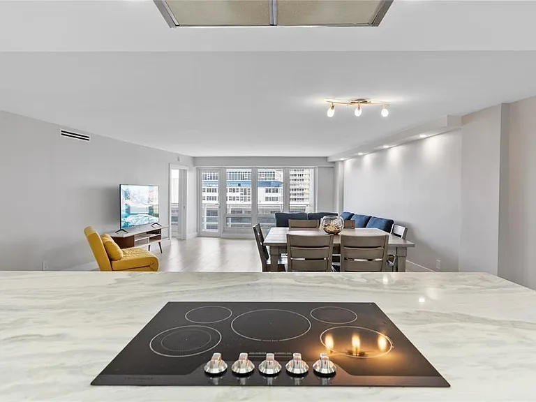 4100 Galt Ocean Dr #1004 — Photo 21