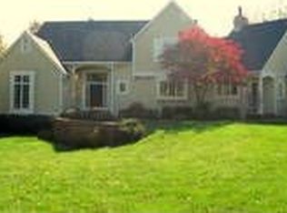 15175 Stearns Pl, Overland Park, KS 66221
