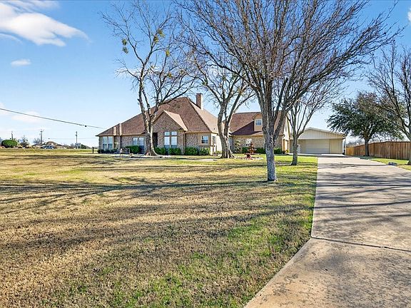 4th image of 10411 Woodbridge Dr