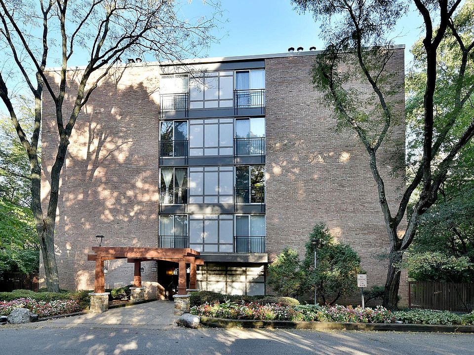 1st image of 5800 Oakwood Dr Unit 1J