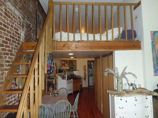 Rented by Maximus Realty Group | media 27