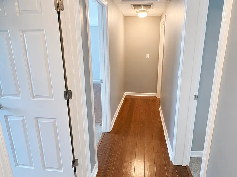 3 Hawthorne St S #A — Photo 6