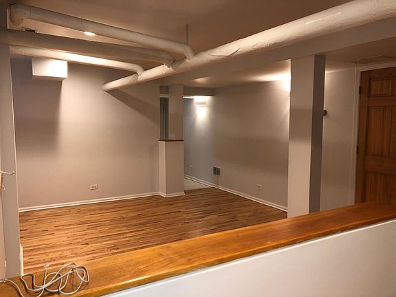 5th image of 1101 W Pratt Blvd #G