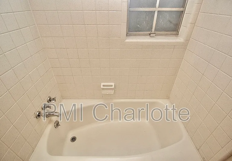 4317 Walker Rd #E — Photo 11