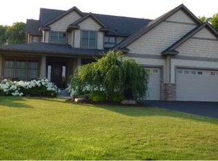 2022 Amberg Cir, Chaska, MN 55318