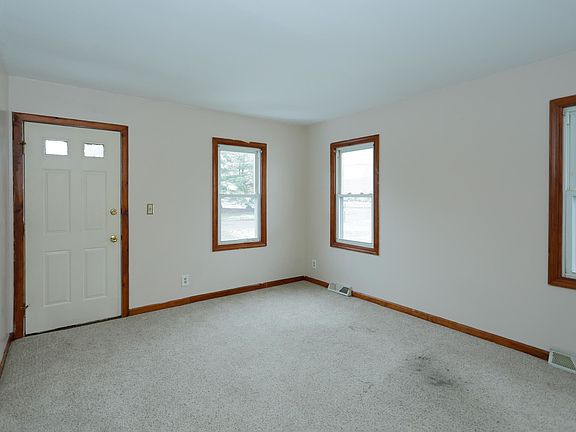 3rd image of 5914 Georgia Ave