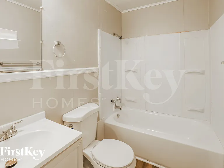 9005 E 68th Ter — Photo 12