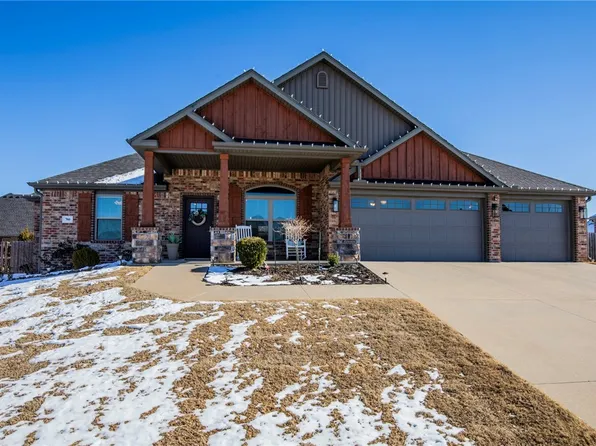 760 Ray St, Pea Ridge, AR 72751