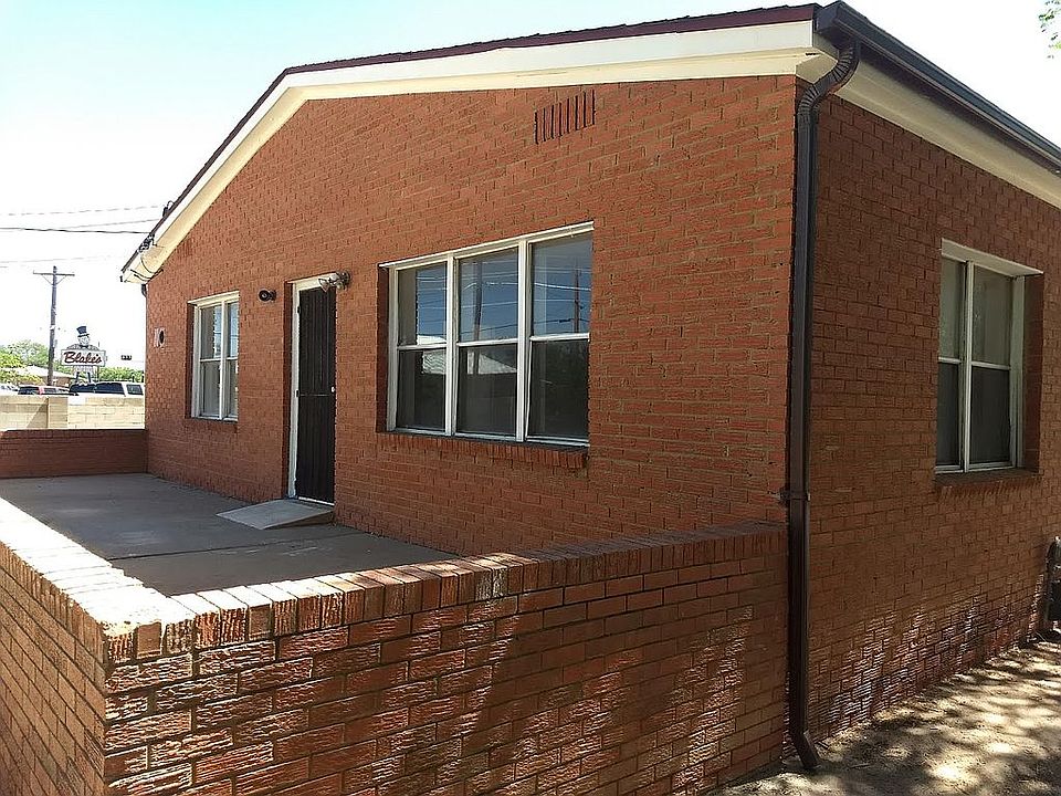 Brick adobe with centralair